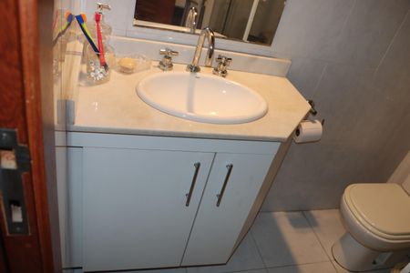 Casa de condomínio para alugar com 458m², 4 quartos e 4 vagasLavabo