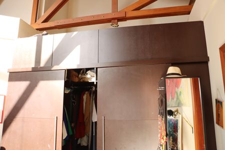 Casa de condomínio para alugar com 458m², 4 quartos e 4 vagasSuíte 2