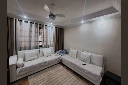 Sala de casa para alugar com 3 quartos, 248m² em Quitaúna, Osasco