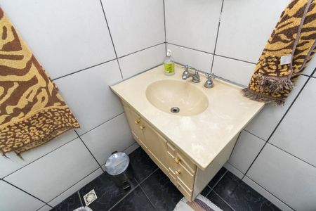 Casa para alugar com 300m², 3 quartos e sem vagaBanheiro