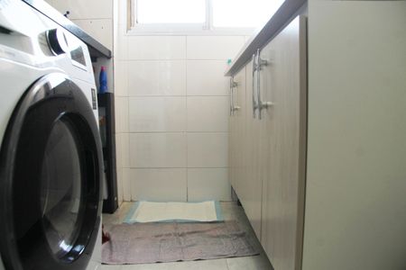 Apartamento à venda com 56m², 2 quartos e 1 vagaCozinha e Área de Serviço