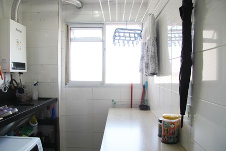 Apartamento à venda com 56m², 2 quartos e 1 vagaCozinha e Área de Serviço