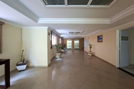 Apartamento para alugar com 84m², 2 quartos e 1 vaga Apartamento para alugar com 84m², 2 quartos e 1 vagaHall de entrada