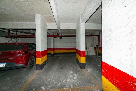 Apartamento para alugar com 100m², 3 quartos e 1 vaga Apartamento para alugar com 100m², 3 quartos e 1 vagaGaragem