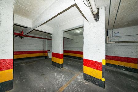 Apartamento para alugar com 100m², 3 quartos e 1 vaga Apartamento para alugar com 100m², 3 quartos e 1 vagaGaragem