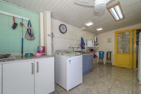 Casa à venda com 215m², 4 quartos e 3 vagasÁrea de Serviço