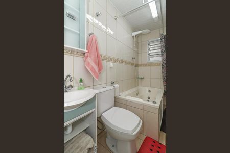 Casa à venda com 215m², 4 quartos e 3 vagasBanheiro Casa Fundos