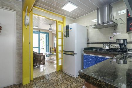 Casa à venda com 215m², 4 quartos e 3 vagasCozinha