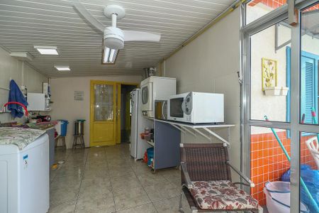 Casa à venda com 215m², 4 quartos e 3 vagasÁrea de Serviço