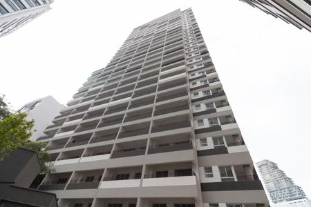 Apartamento à venda com 32m², 1 quarto e 1 vaga Apartamento à venda com 32m², 1 quarto e 1 vagaFachada