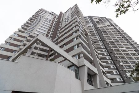 Apartamento à venda com 32m², 1 quarto e 1 vaga Apartamento à venda com 32m², 1 quarto e 1 vagaFachada