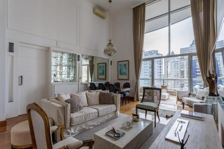 Apartamento à venda com 2 quartos, 157m² em Vila Nova Conceição, São Paulo
