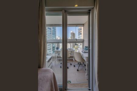 Apartamento à venda com 2 quartos, 157m² em Vila Nova Conceição, São Paulo