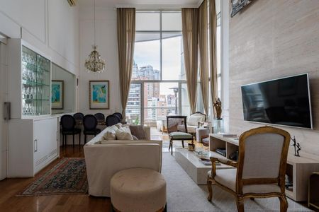 Apartamento à venda com 2 quartos, 157m² em Vila Nova Conceição, São Paulo