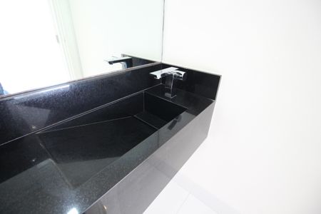 Apartamento à venda com 140m², 3 quartos e 2 vagas Apartamento à venda com 140m², 3 quartos e 2 vagasLavabo