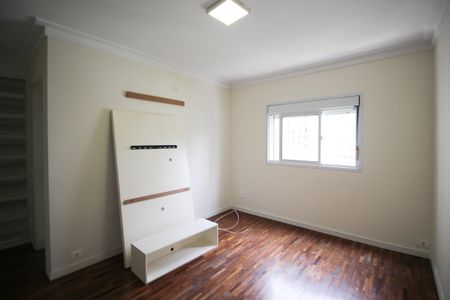 Apartamento à venda com 140m², 3 quartos e 2 vagas Apartamento à venda com 140m², 3 quartos e 2 vagasSuíte 1