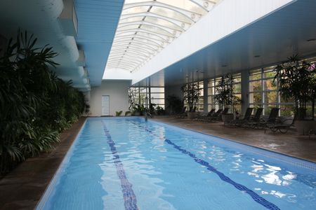 Apartamento à venda com 140m², 3 quartos e 2 vagas Apartamento à venda com 140m², 3 quartos e 2 vagasÁrea comum - Piscina