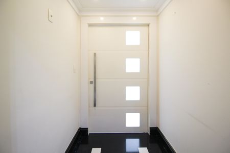 Apartamento à venda com 140m², 3 quartos e 2 vagas Apartamento à venda com 140m², 3 quartos e 2 vagasHall