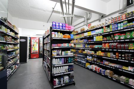 Apartamento à venda com 140m², 3 quartos e 2 vagas Apartamento à venda com 140m², 3 quartos e 2 vagasÁrea comum - Mercado