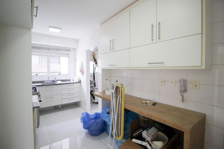 Apartamento à venda com 140m², 3 quartos e 2 vagas Apartamento à venda com 140m², 3 quartos e 2 vagasCozinha