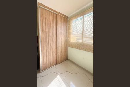 Apartamento à venda com 2 quartos, 51m² em João Pinheiro, Belo Horizonte