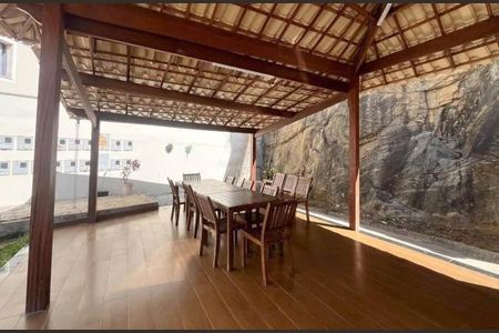Apartamento à venda com 2 quartos, 51m² em João Pinheiro, Belo Horizonte