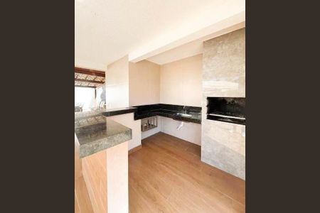 Apartamento à venda com 2 quartos, 51m² em João Pinheiro, Belo Horizonte