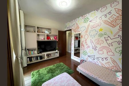 Apartamento à venda com 4 quartos, 140m² em Vila Paris, Belo Horizonte