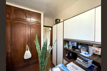 Apartamento à venda com 4 quartos, 140m² em Vila Paris, Belo Horizonte