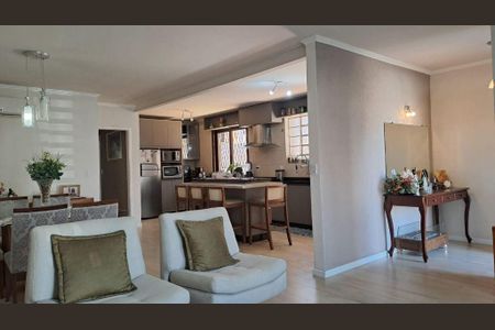 Casa à venda com 3 quartos, 150m² em Nonoai, Porto Alegre