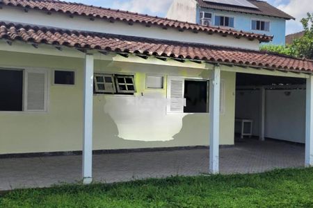 Casa à venda com 200m², 3 quartos e 40 vagas