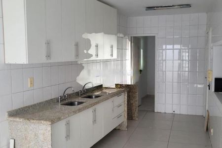 Casa à venda com 3 quartos, 200m² em Vargem Pequena, Rio de Janeiro