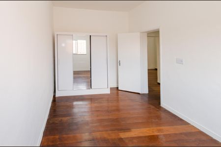 Quarto 2 de casa para alugar com 2 quartos, 90m² em João Pinheiro, Belo Horizonte