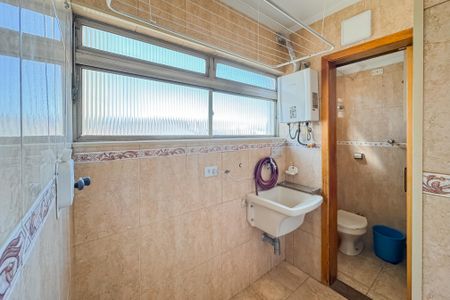 Apartamento à venda com 65m², 3 quartos e 1 vagaÁrea de Serviço