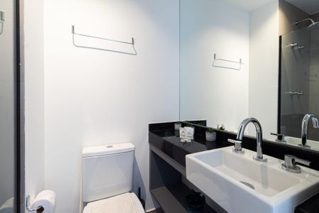 Studio para alugar com 21m², 1 quarto e sem vaga Studio para alugar com 21m², 1 quarto e sem vagaBanheiro