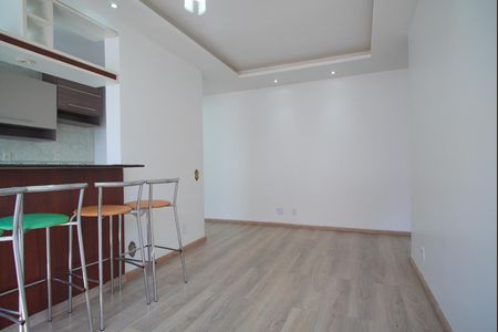 Sala de apartamento para alugar com 1 quarto, 46m² em Vila Ipiranga, Porto Alegre