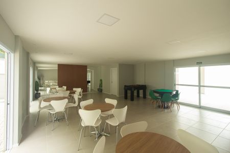 Apartamento para alugar com 43m², 2 quartos e 1 vaga Apartamento para alugar com 43m², 2 quartos e 1 vagaÁrea comum - Salão de festas