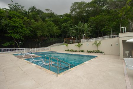 Apartamento para alugar com 43m², 2 quartos e 1 vaga Apartamento para alugar com 43m², 2 quartos e 1 vagaÁrea comum - Piscina