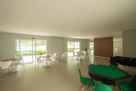 Apartamento para alugar com 43m², 2 quartos e 1 vaga Apartamento para alugar com 43m², 2 quartos e 1 vagaÁrea comum - Salão de festas