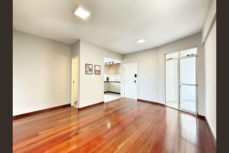 Sala de apartamento à venda com 3 quartos, 85m² em Buritis, Belo Horizonte