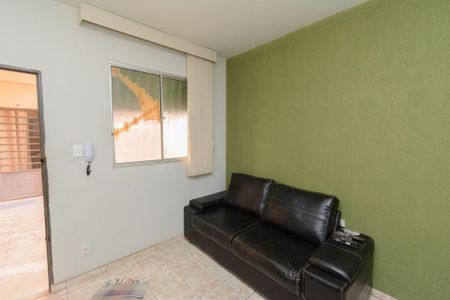 Sala de apartamento para alugar com 2 quartos, 47m² em Jardim Riacho das Pedras, Contagem