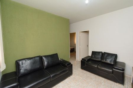 Sala de apartamento para alugar com 2 quartos, 47m² em Jardim Riacho das Pedras, Contagem