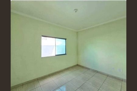 Casa para alugar com 2 quartos, 71m² em Pompéia, Belo Horizonte