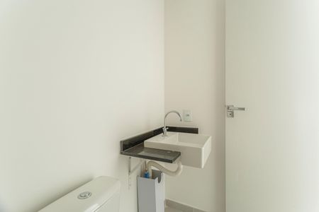 Banheiro de kitnet/studio à venda com 1 quarto, 27m² em Vila Olímpia, São Paulo
