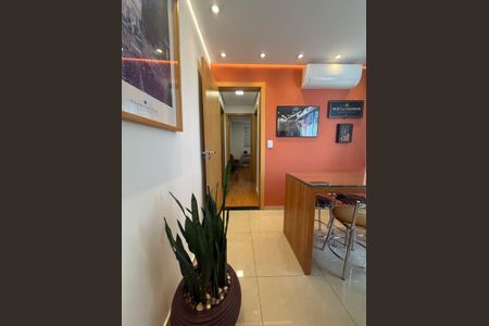 Sala de apartamento à venda com 2 quartos, 70m² em Concórdia, Belo Horizonte
