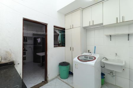 Casa de condomínio à venda com 114m², 3 quartos e 2 vagas Casa de condomínio à venda com 114m², 3 quartos e 2 vagasÁrea de Serviço