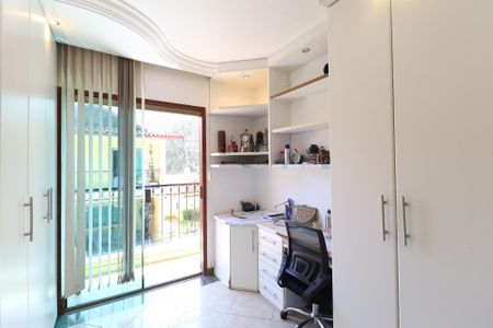 Casa de condomínio à venda com 114m², 3 quartos e 2 vagas Casa de condomínio à venda com 114m², 3 quartos e 2 vagasQuarto 1