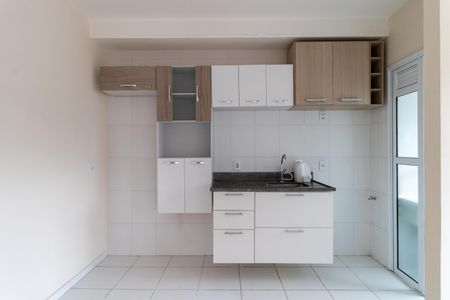 Cozinha de apartamento para alugar com 1 quarto, 35m² em Barra Funda, São Paulo