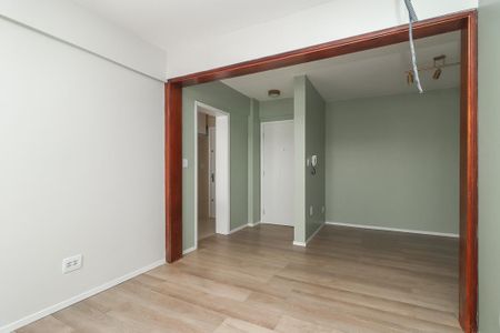 Sala de apartamento para alugar com 3 quartos, 100m² em São João, Porto Alegre