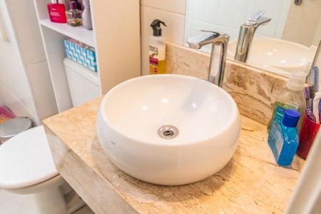 Apartamento à venda com 72m², 2 quartos e 1 vagaBanheiro Social